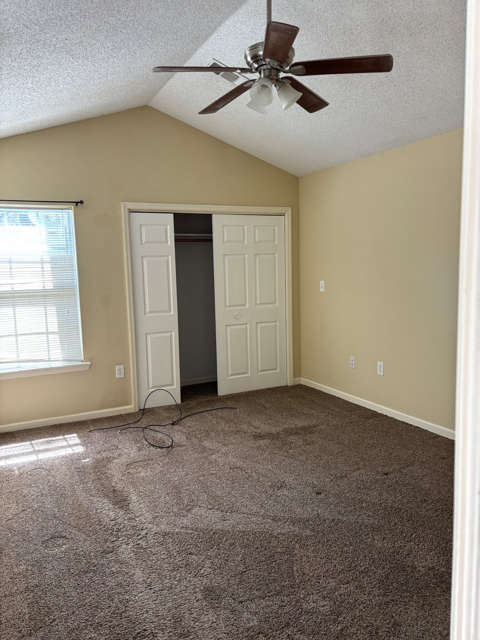 Building Photo - 35 W Sellers St