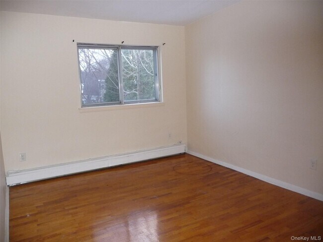 Building Photo - 12 Shelley Ct