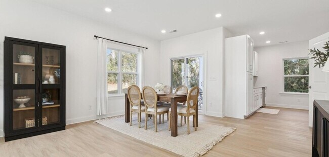 Building Photo - 5399 Toano Rd