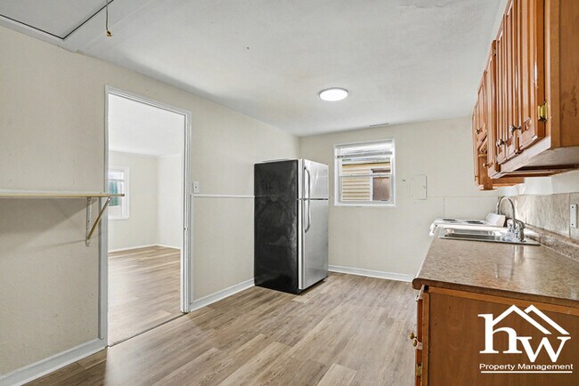 Building Photo - Charming 3-Bedroom Home Near Erskine Park