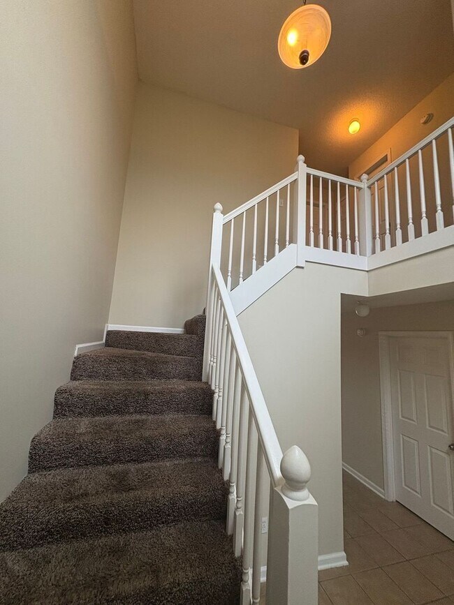 Building Photo - 125 Winthrope Ln