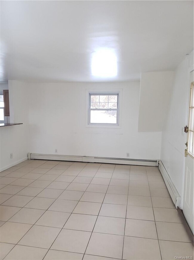 Building Photo - 51 Hillandale Ave