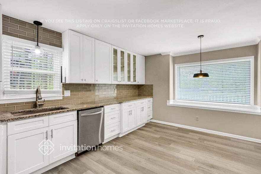 Building Photo - 2885 Sudbury Ct