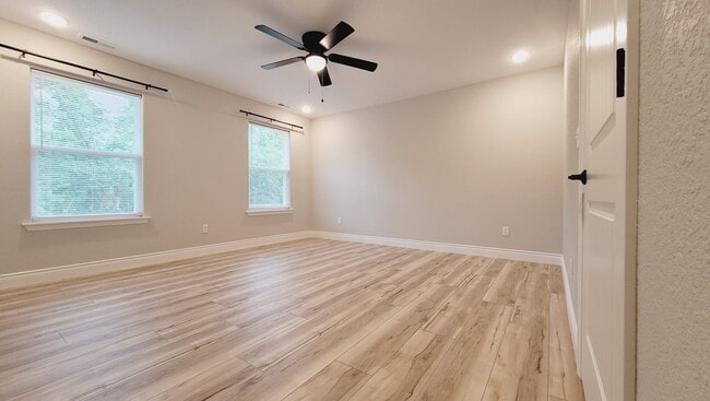 Building Photo - 1108 Rex Ave