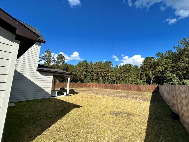 Building Photo - 12011 Rockview Dr