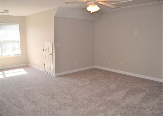 Building Photo - 351 Barnsley Dr