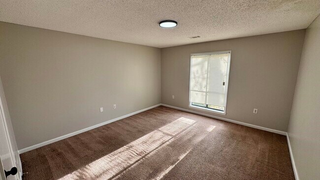 Building Photo - 2302 Hawksmoor Pl