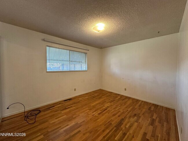 Building Photo - 1365 Akard Dr