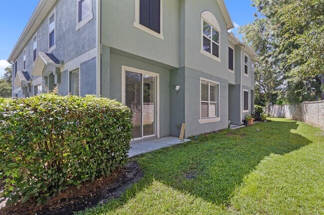 Building Photo - 3520 San Jacinto Cir