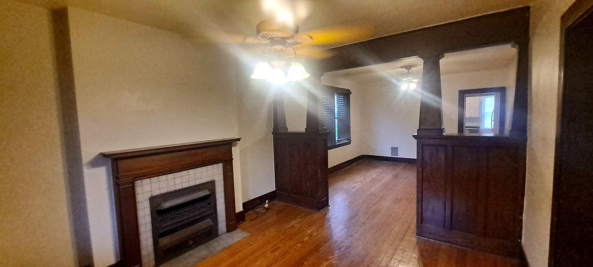 living/dining room - 182 North Ave
