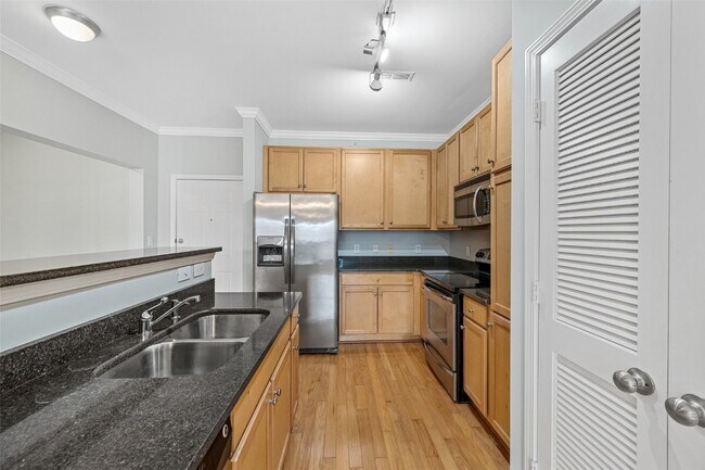 Building Photo - 1251 Strassner Dr