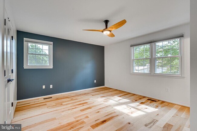 Building Photo - 10419 Ashcroft Way