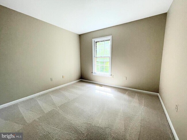 Building Photo - 11812 Great Owl Cir