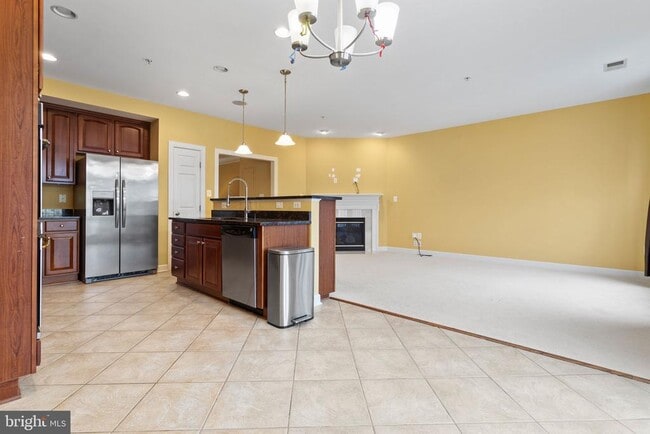 Building Photo - 3675 Spring Hollow Ln