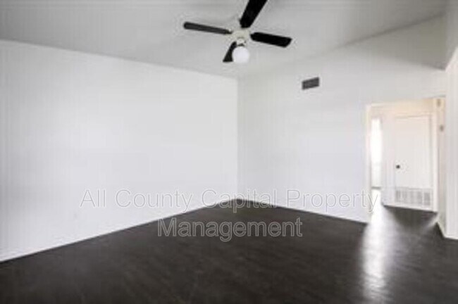 Building Photo - 8503 Colony Loop Dr