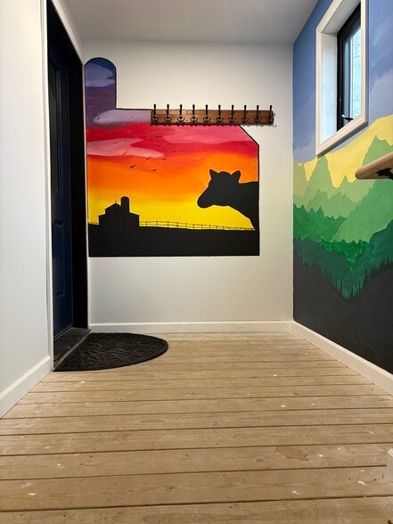 Foyer - 1177 Main St