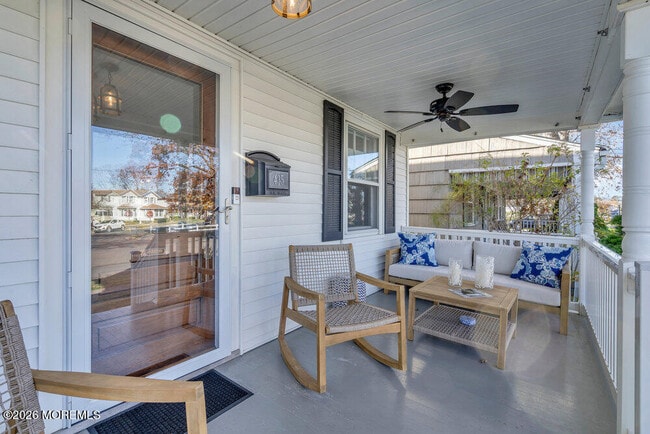 Building Photo - 435 Norwood Ave