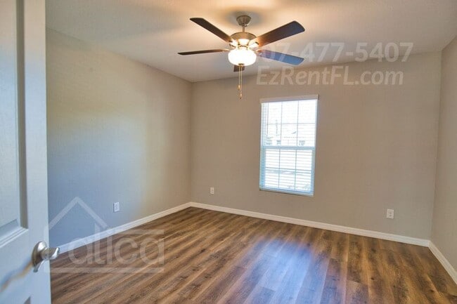 Building Photo - 5204 S San Mateo Dr