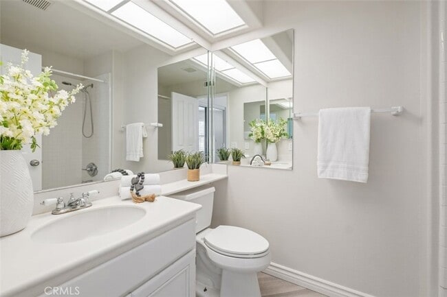 Building Photo - 54 Cameray Heights
