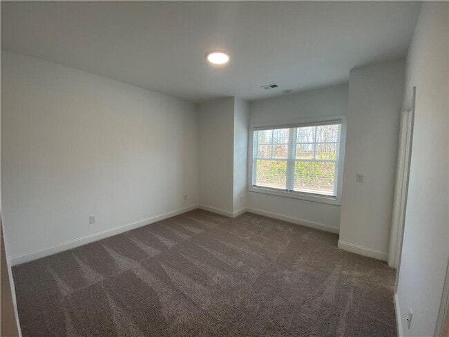 Building Photo - 805 Green Sapling Trl