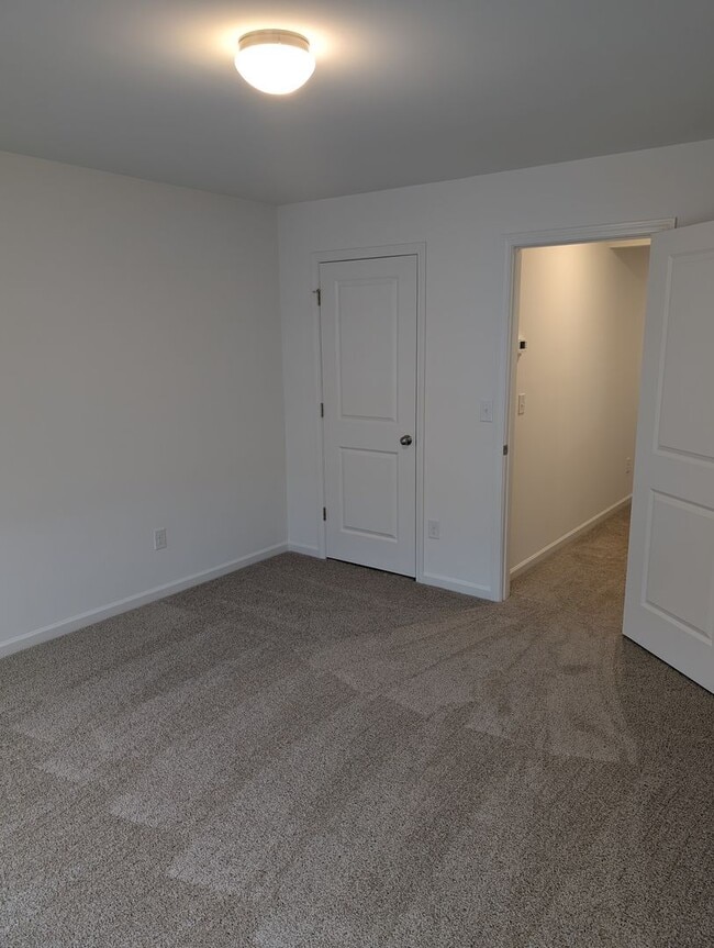 Building Photo - New Single Family Home - 2.5 Miles to I-85