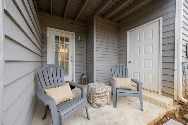 Building Photo - 1677 Wynndowne Trail