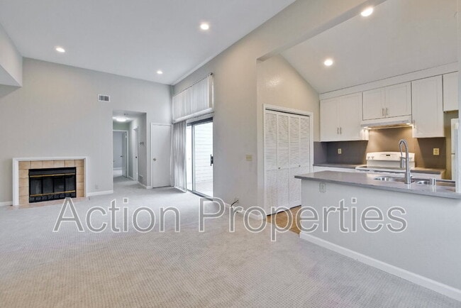 Building Photo - 1341 Meadow Ridge Cir