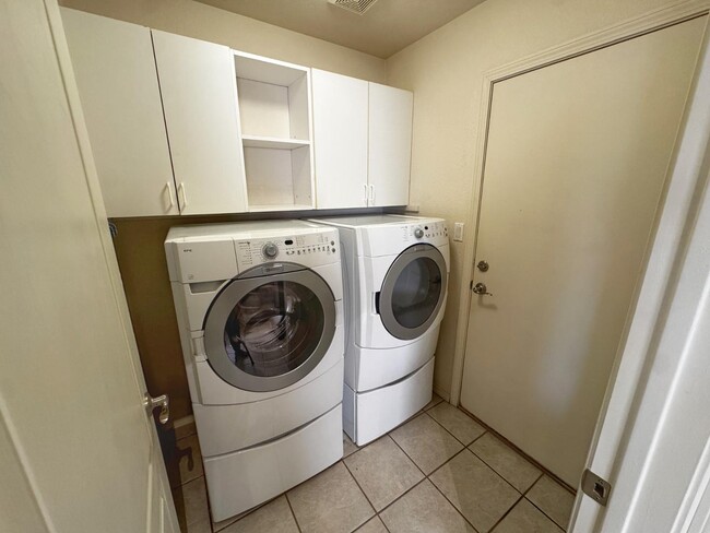 Building Photo - 8608 Quail Creek Ct NE