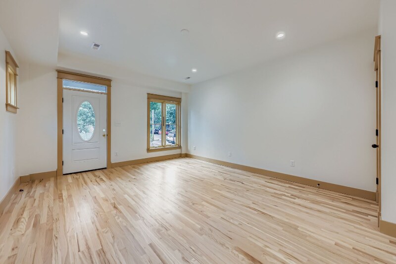 Building Photo - 57 Elati St