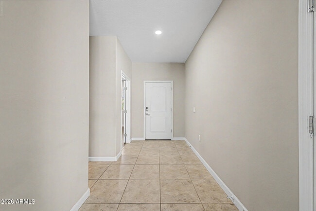 Building Photo - 30731 W Monterey Dr