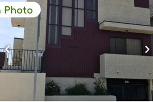 Building Photo - 10824 Palms Blvd