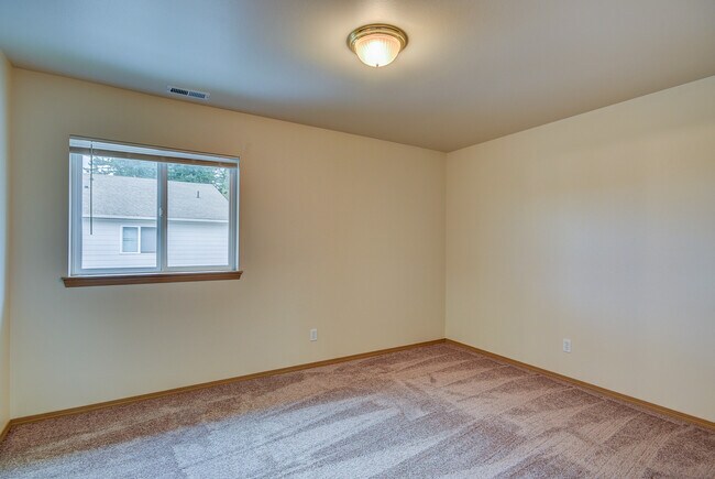 Building Photo - 0850-1293 NW Elwha