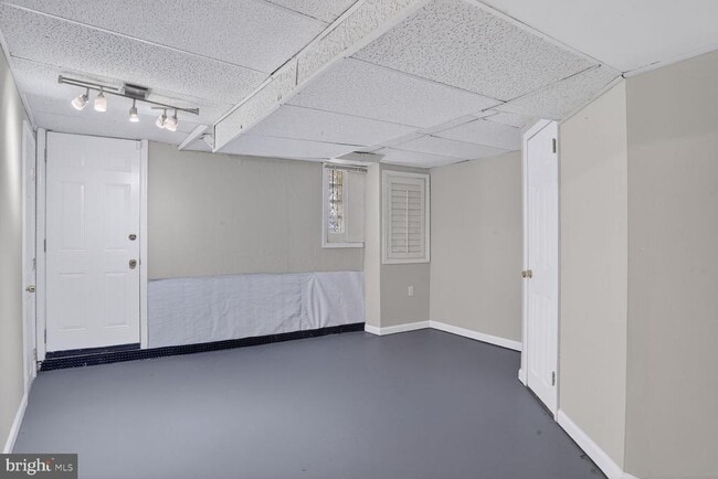 Building Photo - 1207 Cedarcroft Rd