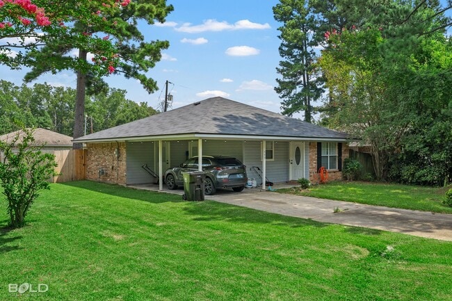 Building Photo - Check out this 3 bed 1 in Haughton