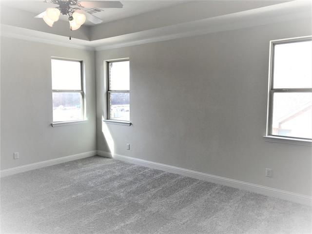 Building Photo - 6924 Royal View Dr