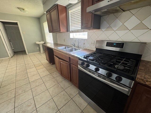 Building Photo - 11031 Silkwood Dr