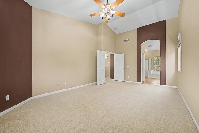 Building Photo - 472 W Pelican Dr