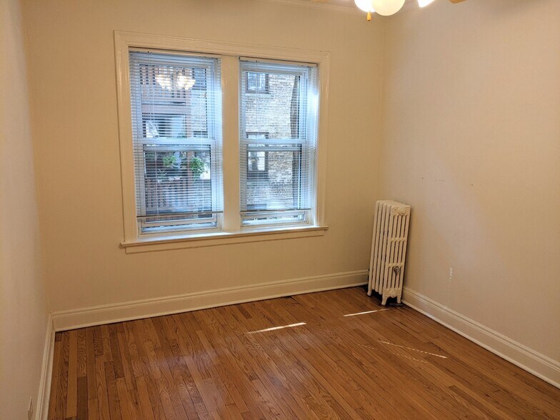 Building Photo - 1135 Maple Ave