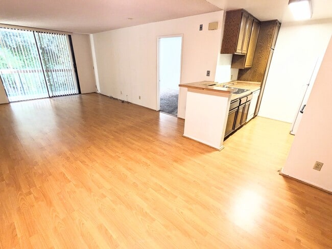 Building Photo - 3961 Via Marisol