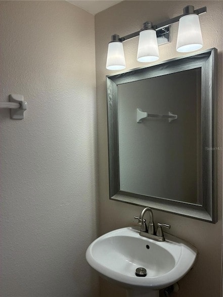 Building Photo - 8648 Hunters Key Cir