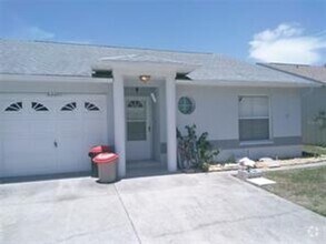 Building Photo - 55+ Community, Affordable, Lovely 2 bedroo...