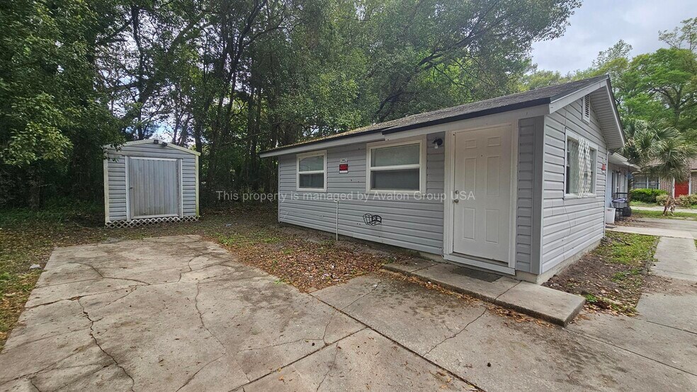 Building Photo - 1625 West Rd