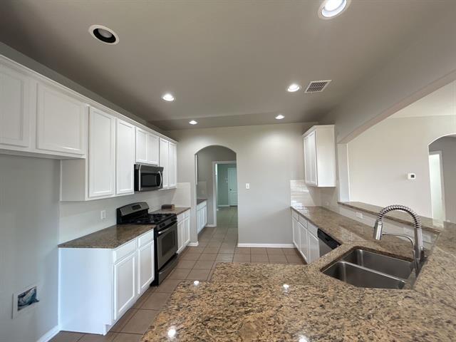 Building Photo - 417 Perkins Dr