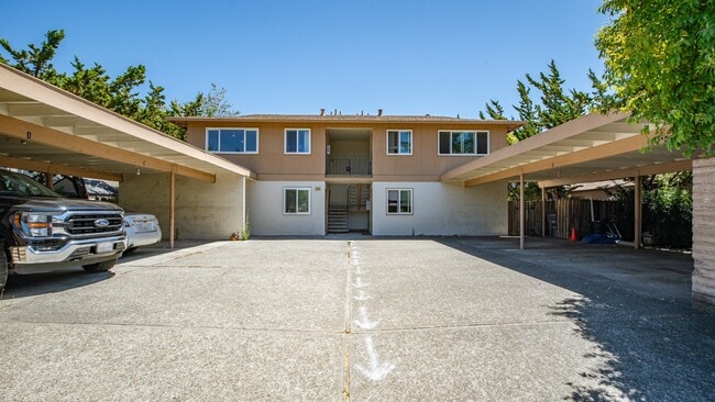 Building Photo - 2306 Heidi Pl