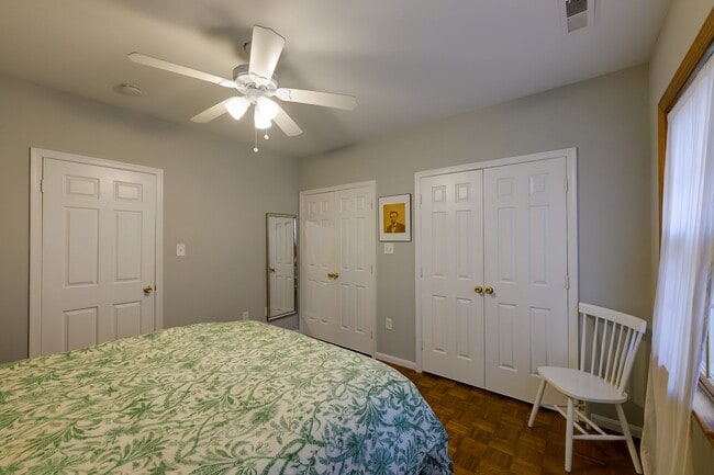 Building Photo - Turnkey Furnished 1 Bed Steps from the U.S. Capitol