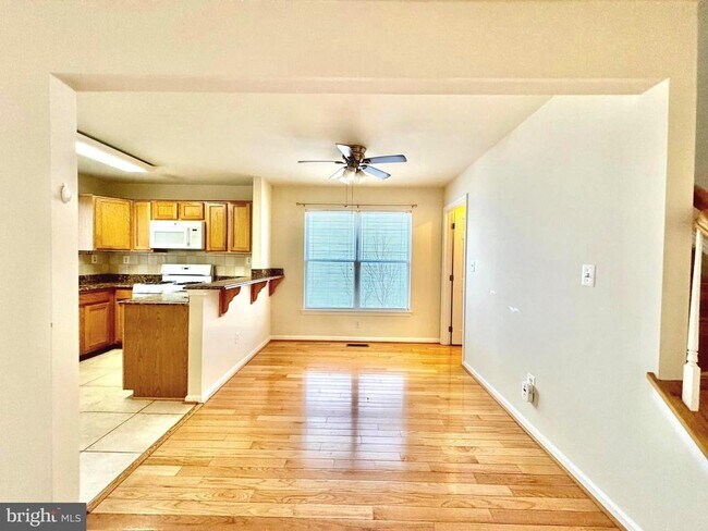 Building Photo - 22006 Stone Pier Ln