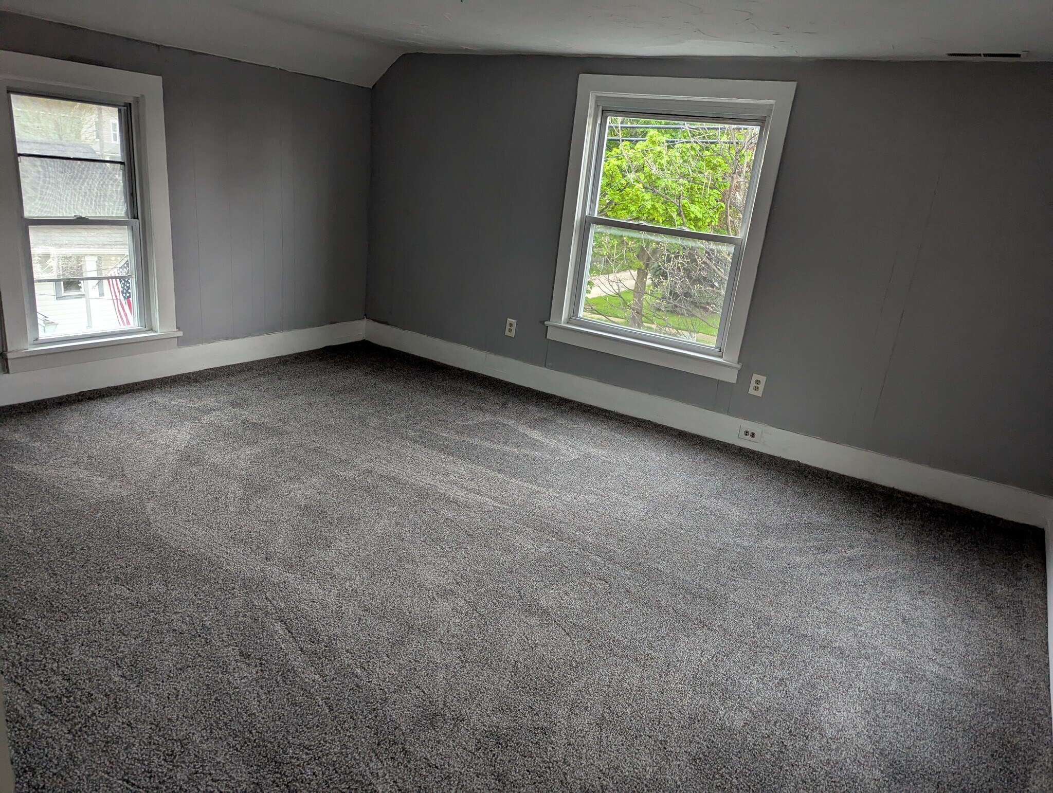 Living Room - 130 Aurora St