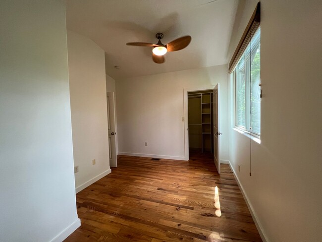 Building Photo - West AVL Home!