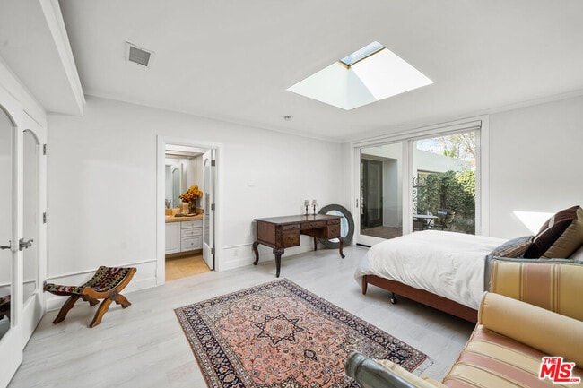 Building Photo - 23318 Park Colombo