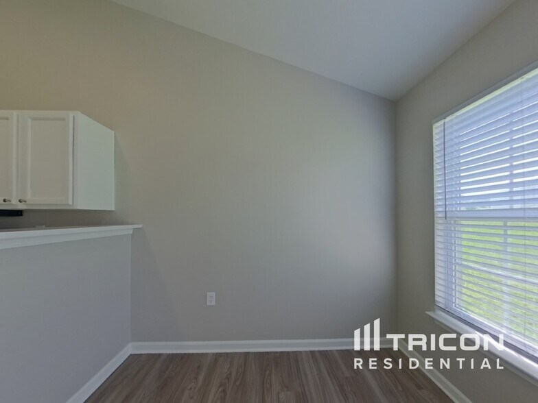 Building Photo - 9116 White Aspen Pl